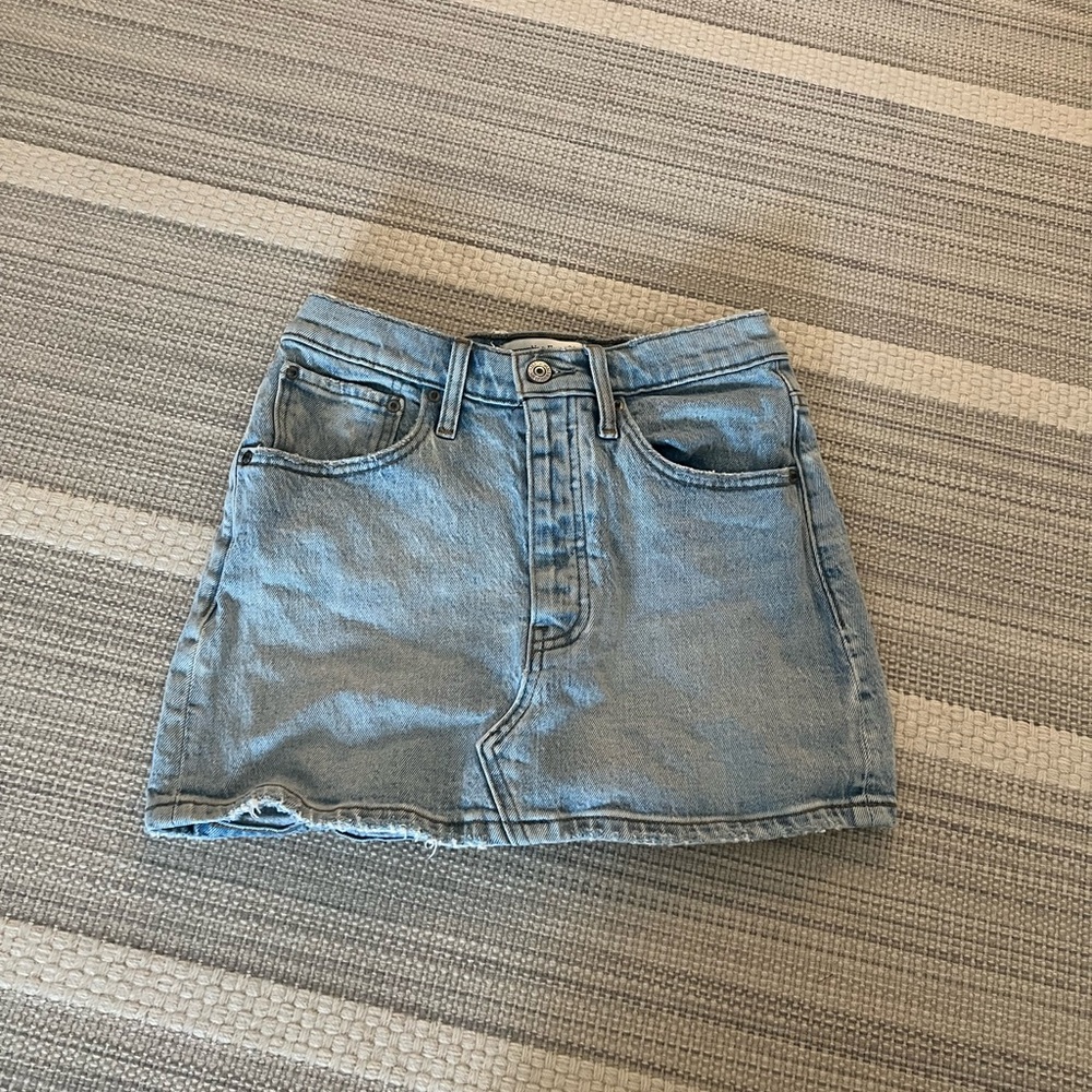 Abercrombie & Fitch size 24 “the ‘90s Mini Low Rise” denim skirt
